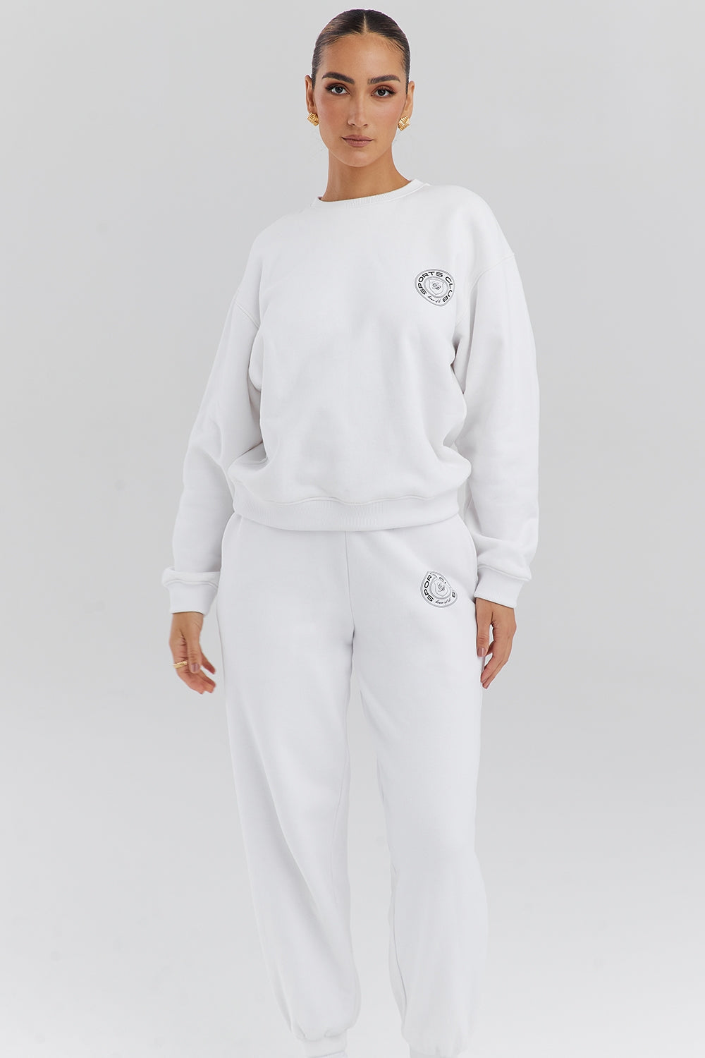 white crew neck sweatshirt